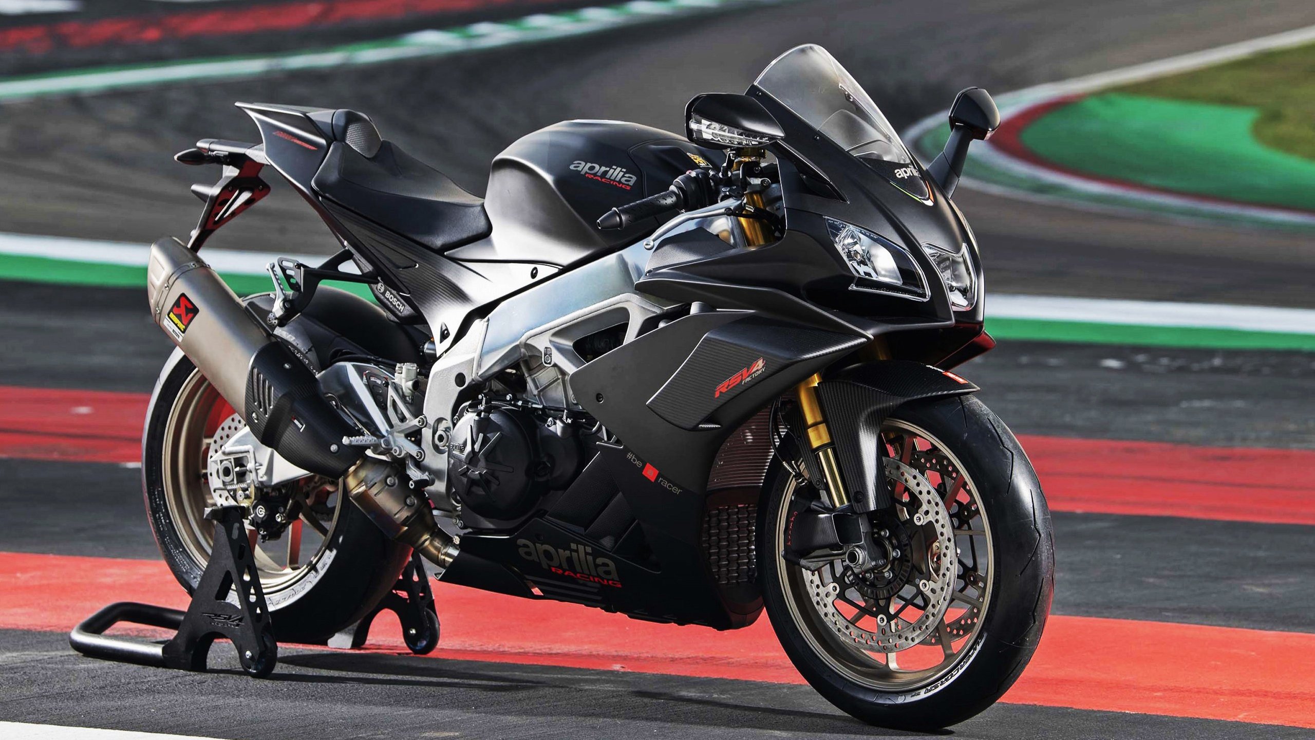 安哥拉男篮在非洲锦标赛中夺冠,体育传统继续发扬光大,安哥拉国家男子足球队