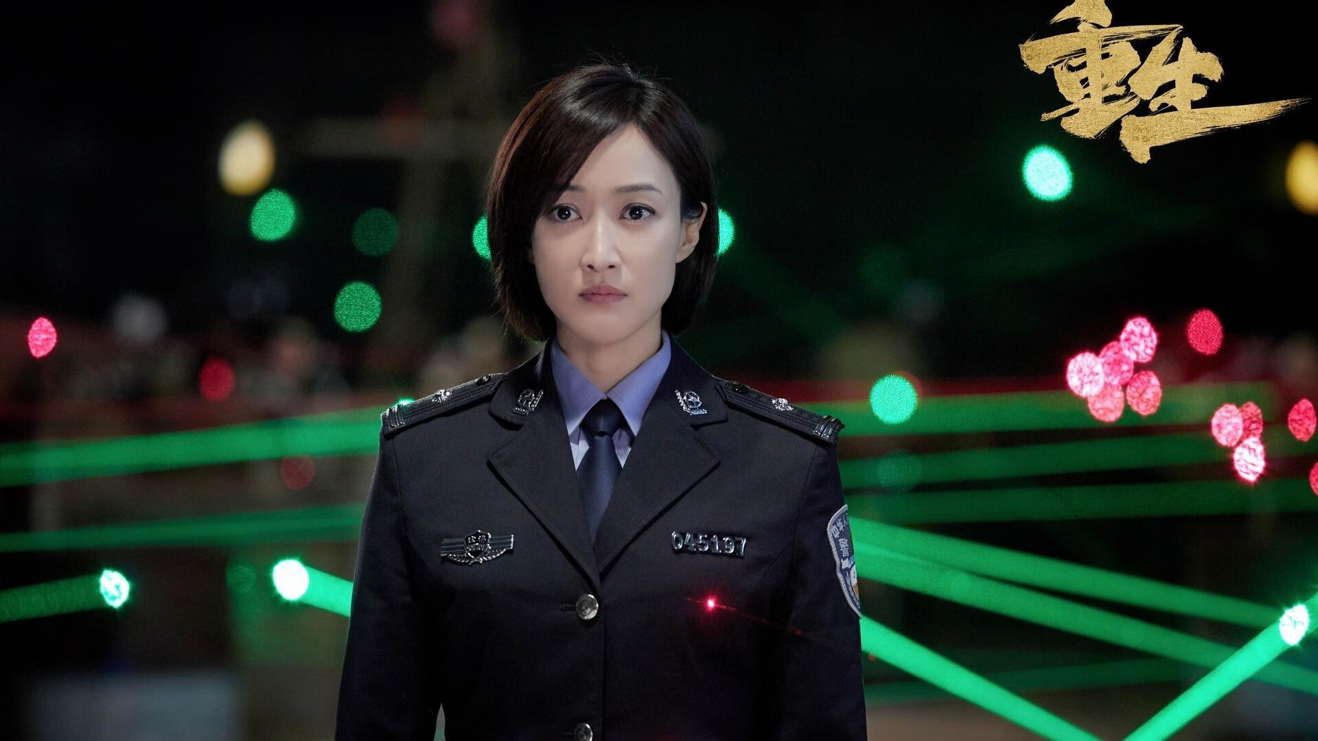 篮网内部赛表现火爆主帅频频鼓掌,篮网内线被打爆